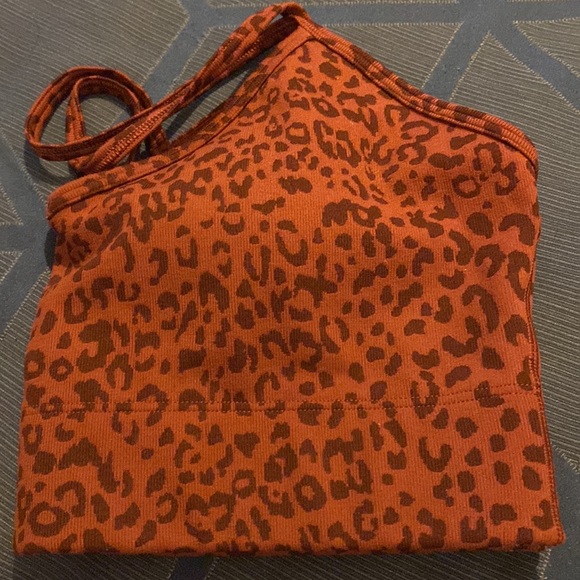 Gap sports bra — NWOT - Picture 4 of 6